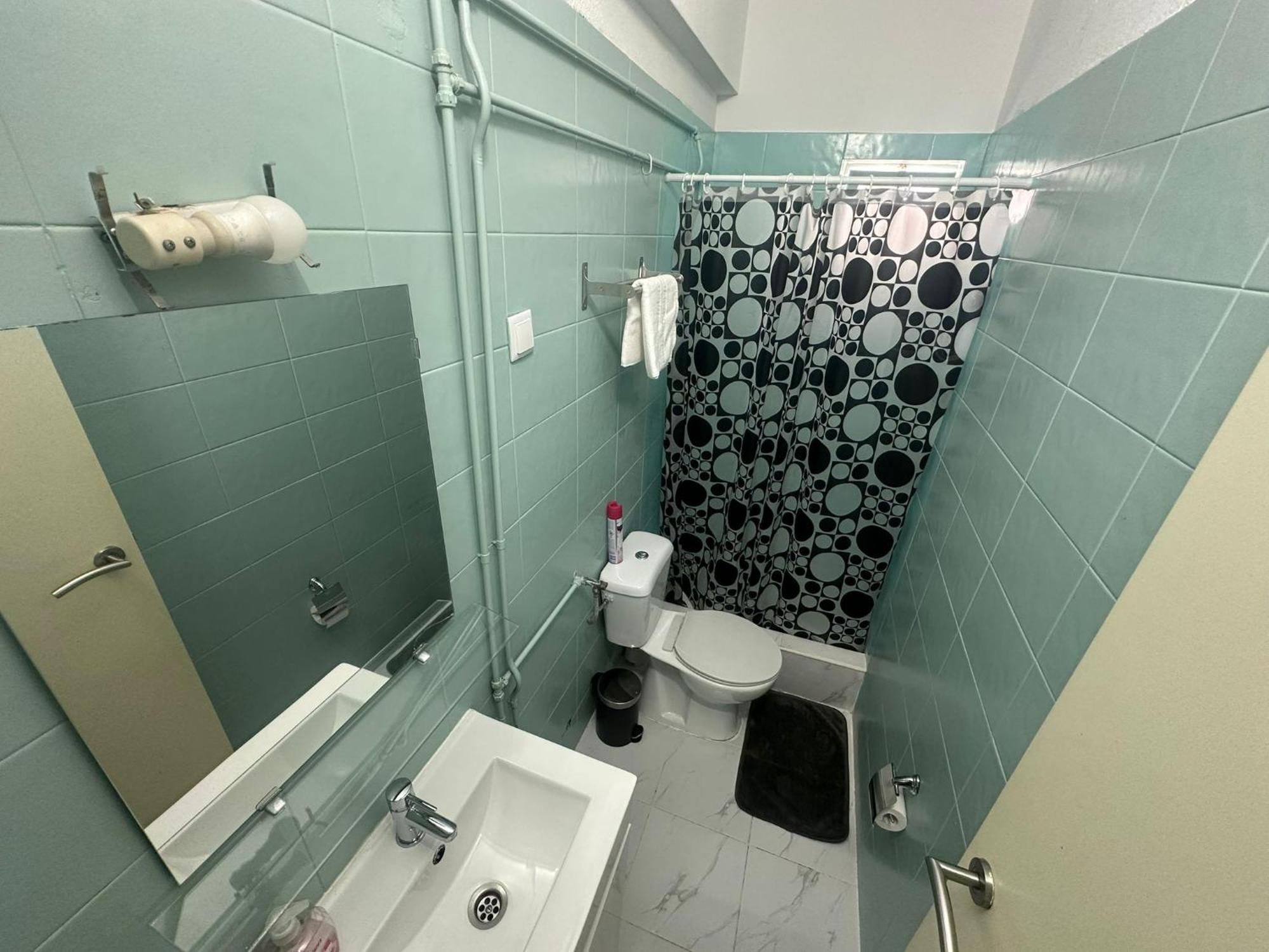 Central Atlantic Beach Guesthouse Costa da Caparica Dış mekan fotoğraf
